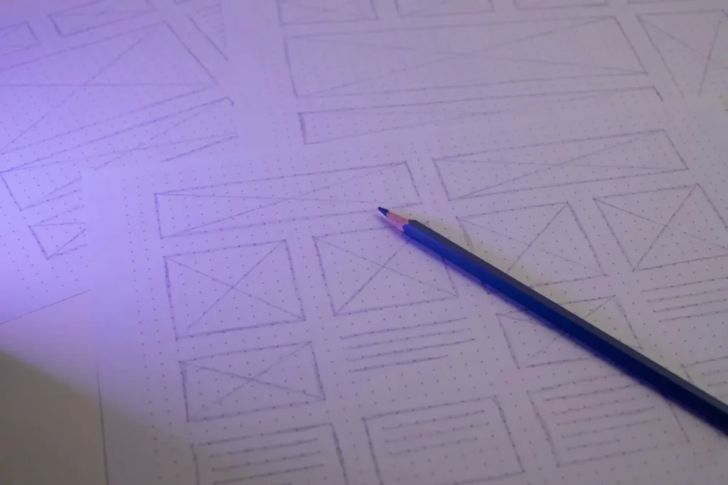 Bocetos de una web sobre papel: precio página web Jerez según el proyecto